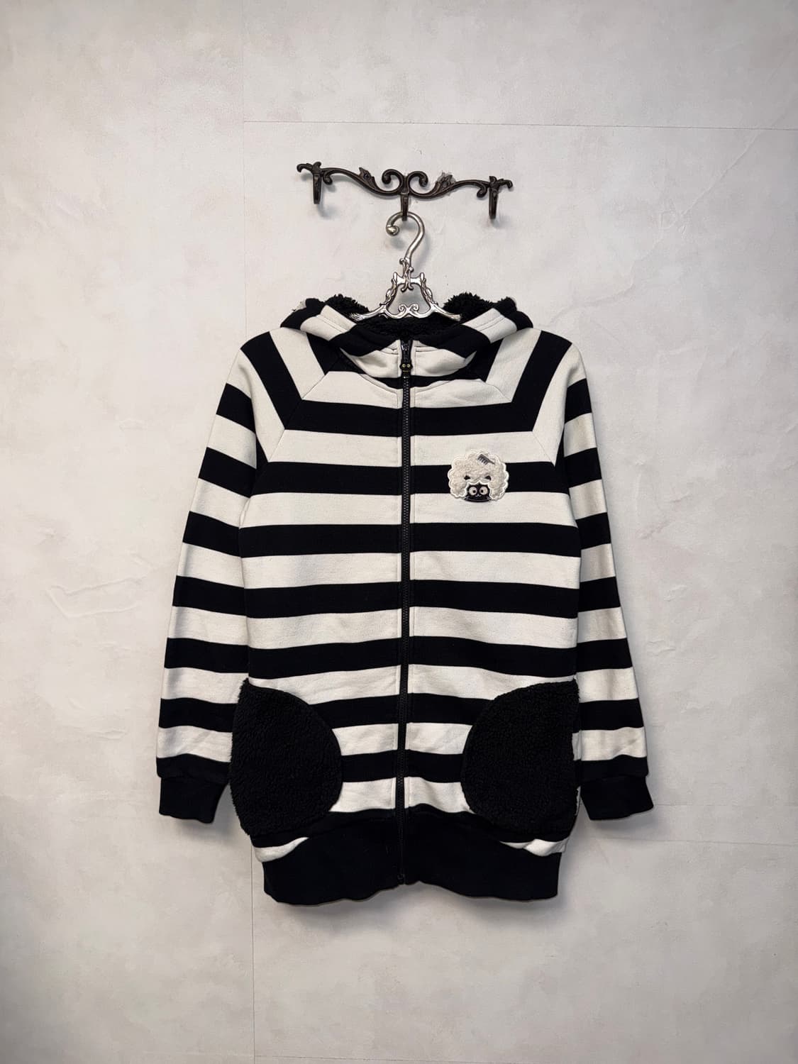 Black & white stripe patch zipper 후드집업 상품이미지5