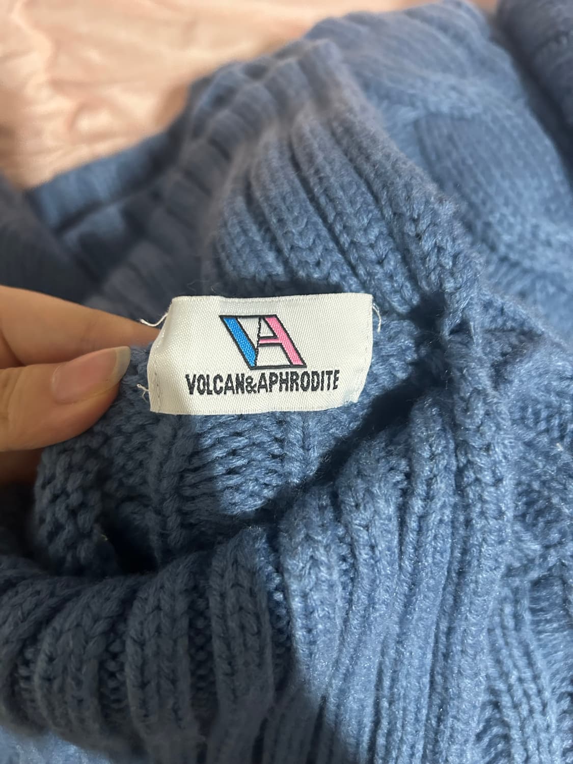 volcan&aphrodite 트임 니트 (유일매물) 상품이미지6