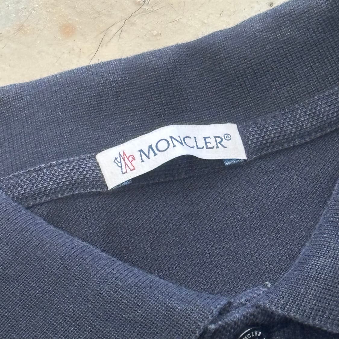 🫶🏻 몽클레어 Black 카라 반팔티  상품이미지4