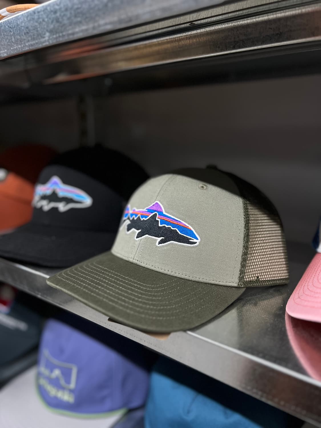 FITZ ROY TROUT TRUCKER HAT  상품이미지5