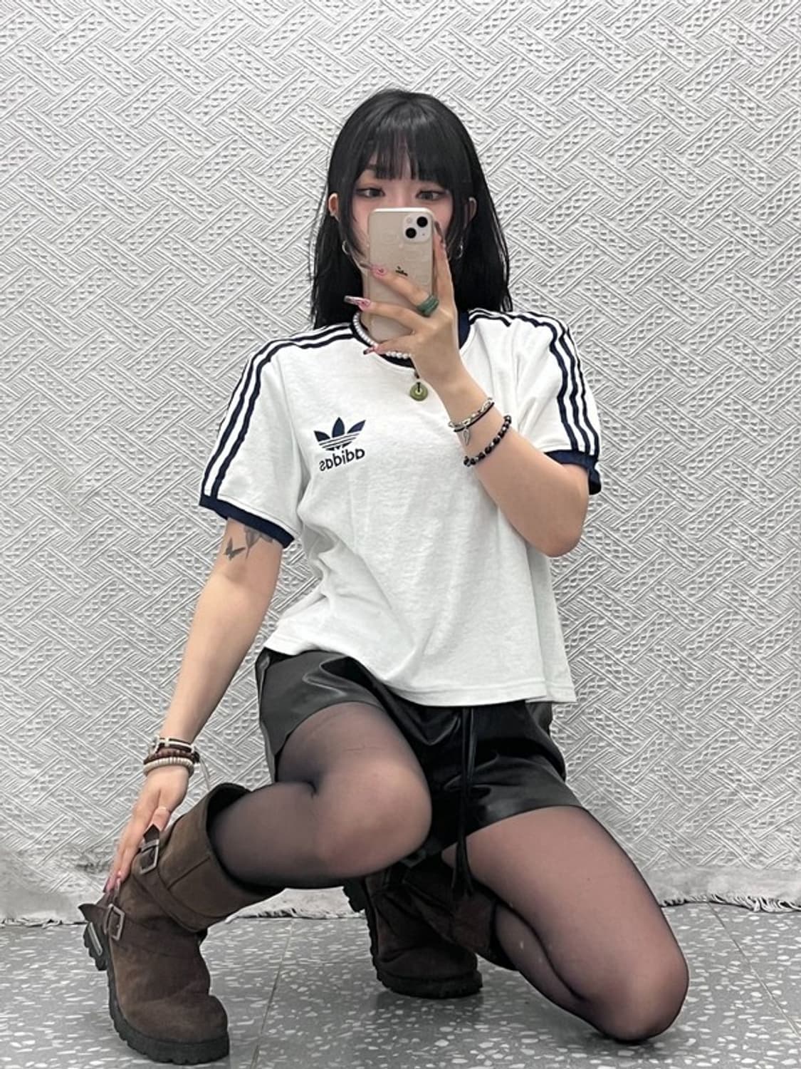 아디다스 빈티지 레트로 00's 세미크롭 반팔티 L C11574 상품이미지1