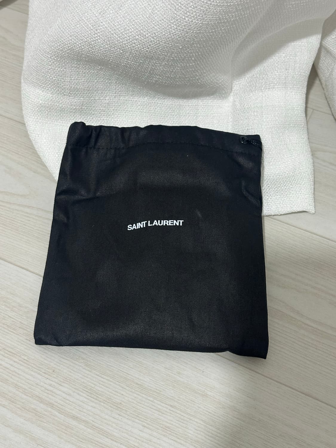 생로랑 비즈니스 엠보스 레더 카드 케이스 상품이미지7