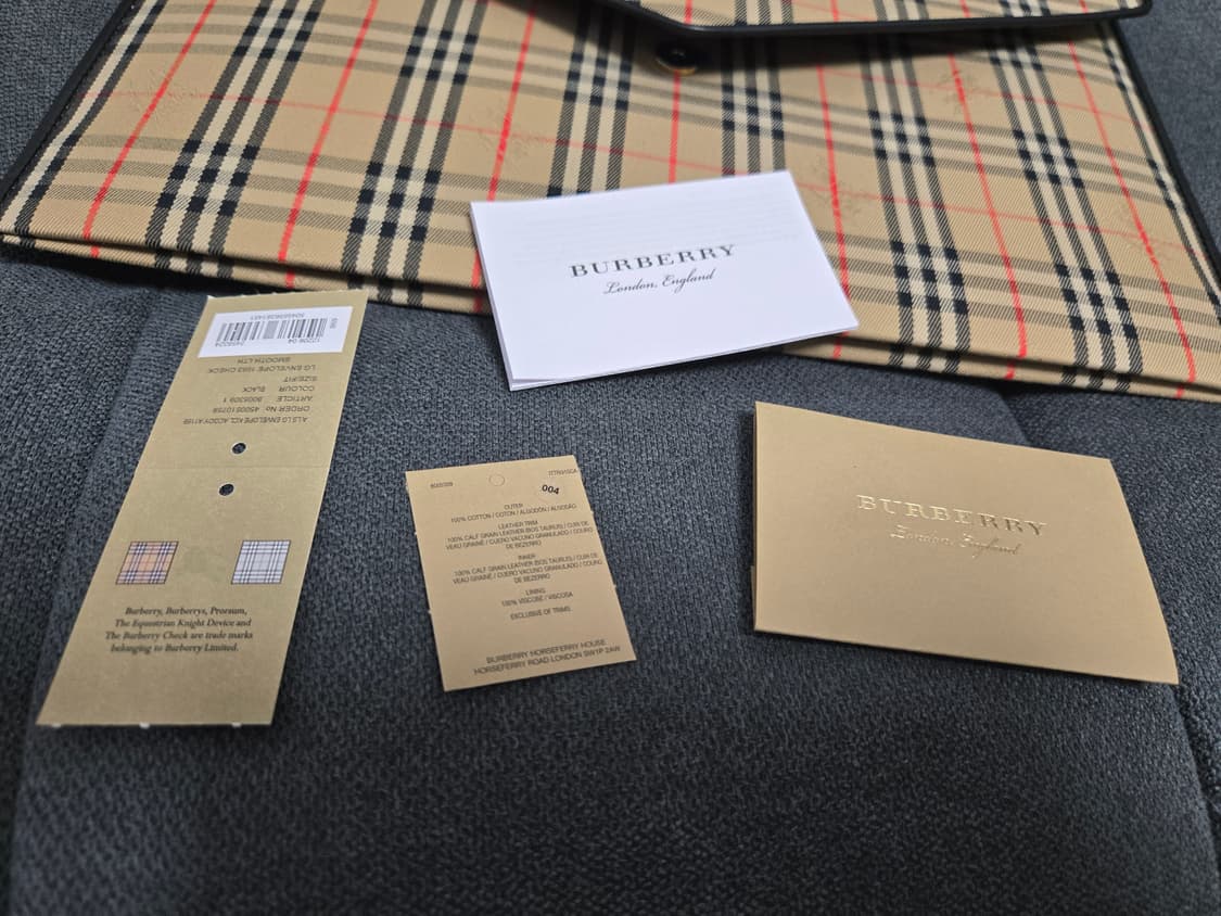 버버리 라지 1983 체크 엔벨로프 클러치 상품이미지4