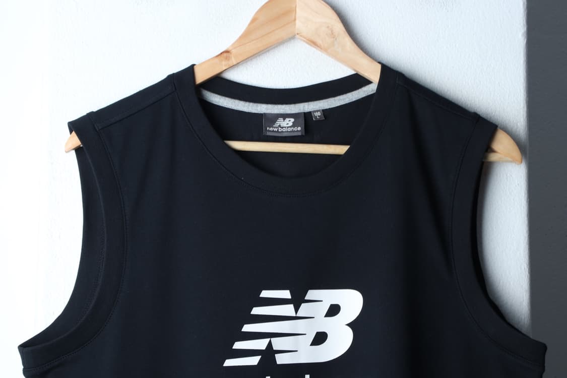 (L-XL) 뉴발란스 반팔 티셔츠 민소매 빅로고 블랙 러닝-H31347 상품이미지3