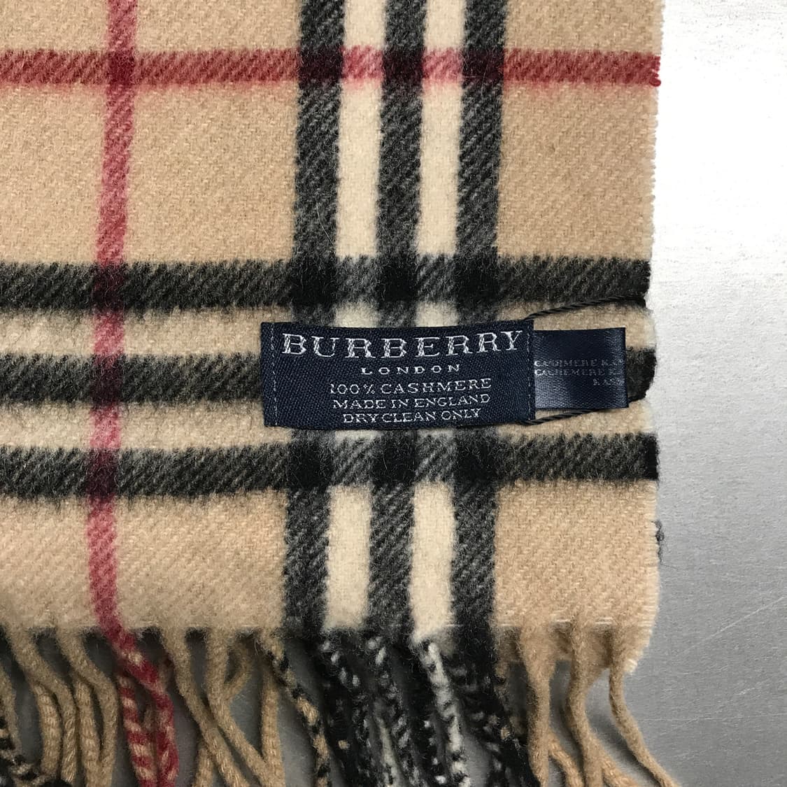 버버리 정품 캐시미어 머플러 베이지 상품이미지4