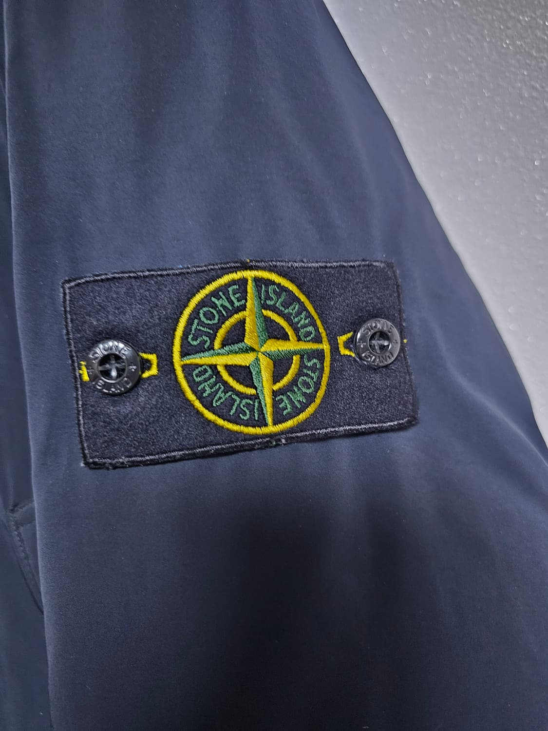 스톤아일랜드 마이크로 랩스 다운 패딩 상품이미지3