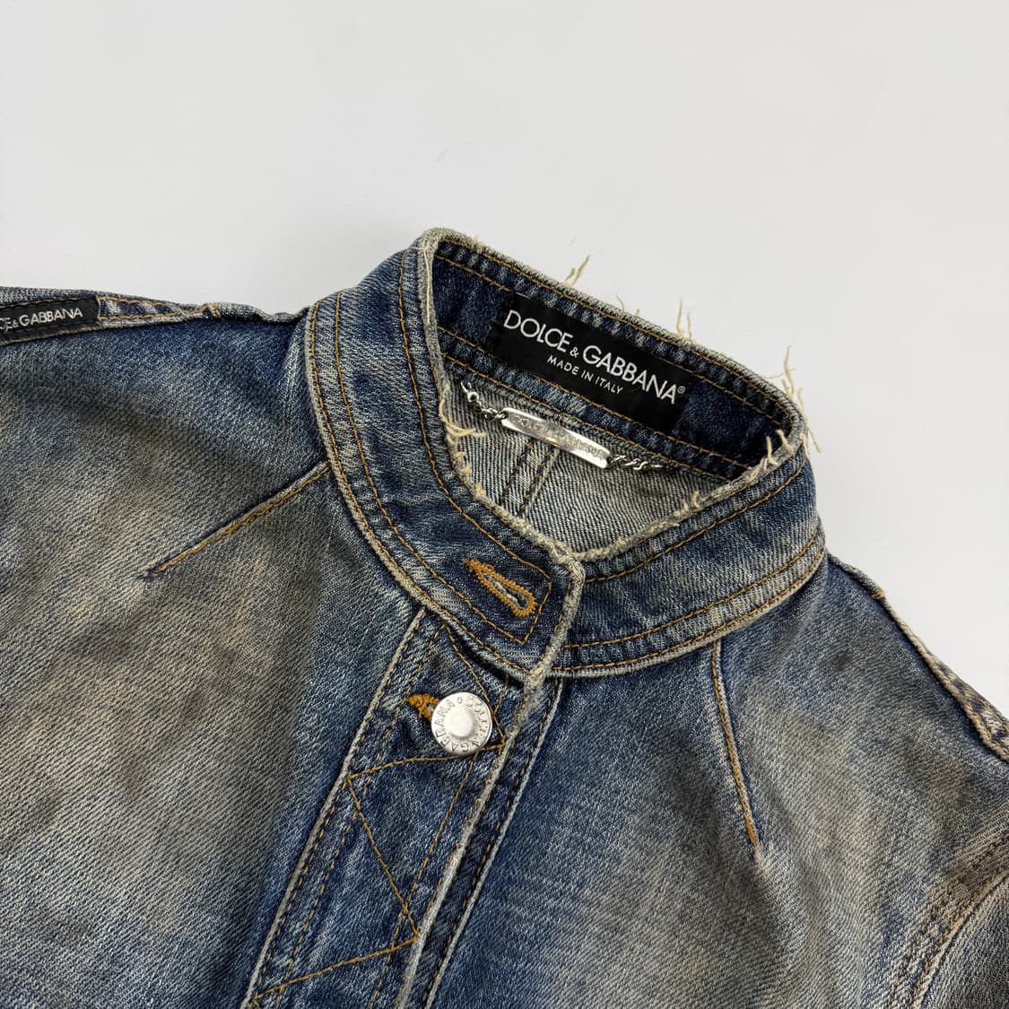 돌체앤가바나 워싱 크롭 데님자켓 상품이미지3