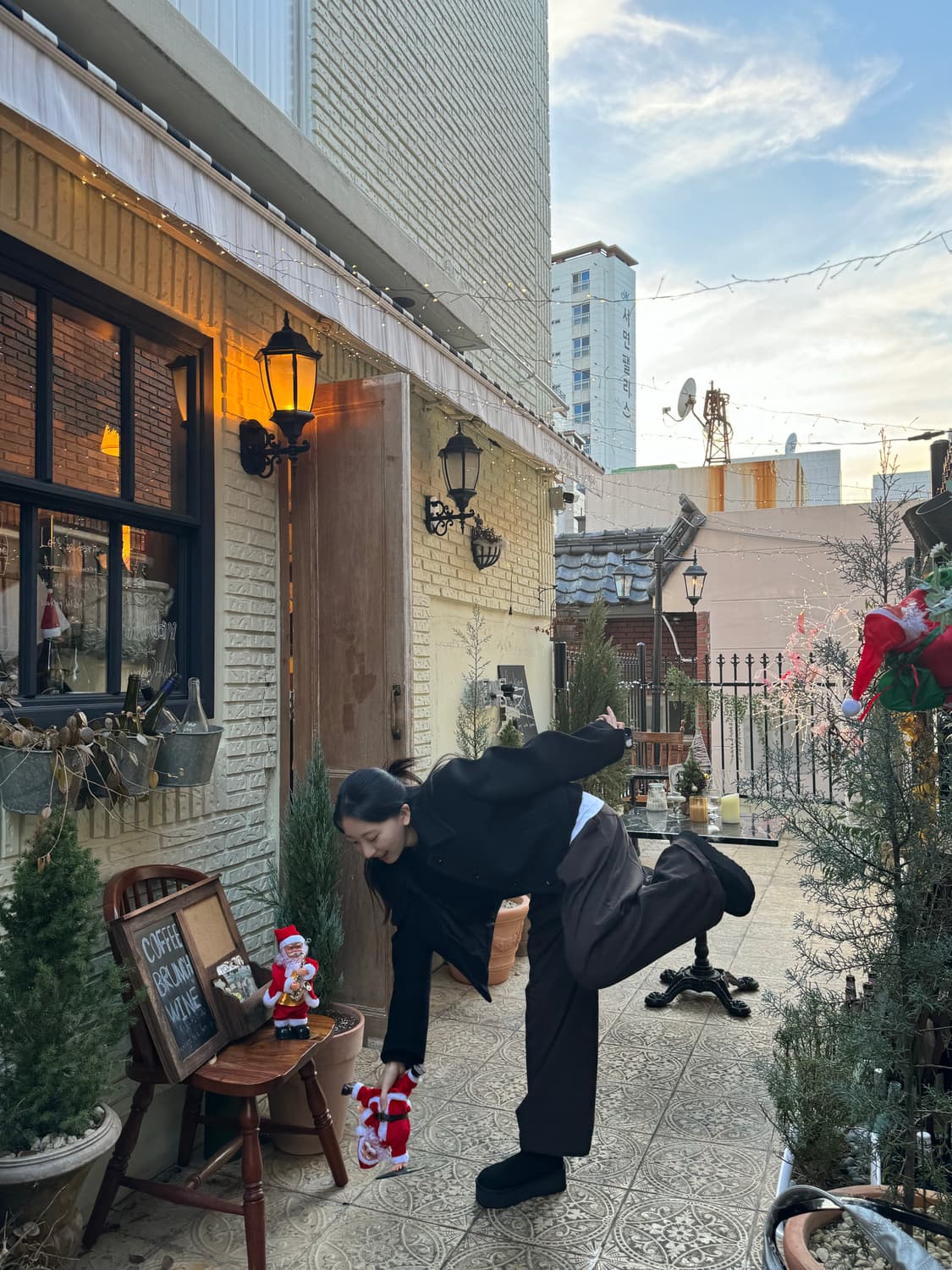 인사일런스우먼 미니멀 크롭 코트 상품이미지5