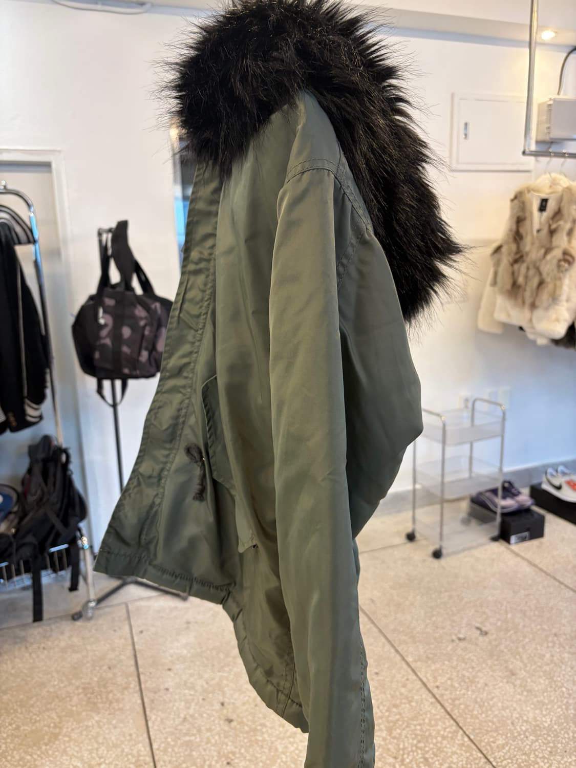 my name is Chloe Fur Trim Hooded Jacket 상품이미지5