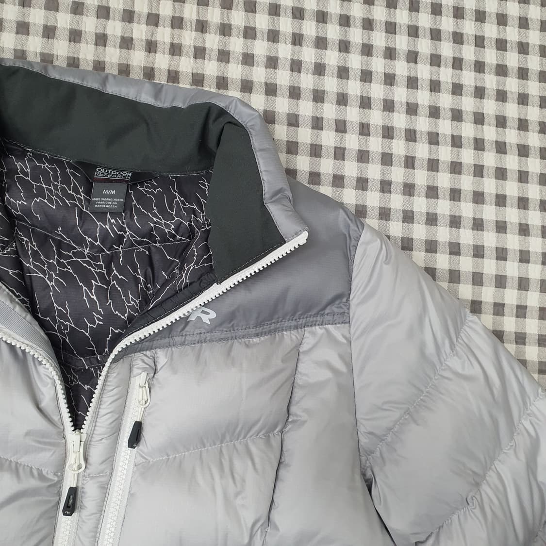 아웃도어 리서치 거위털 경량패딩 공용95 상품이미지3