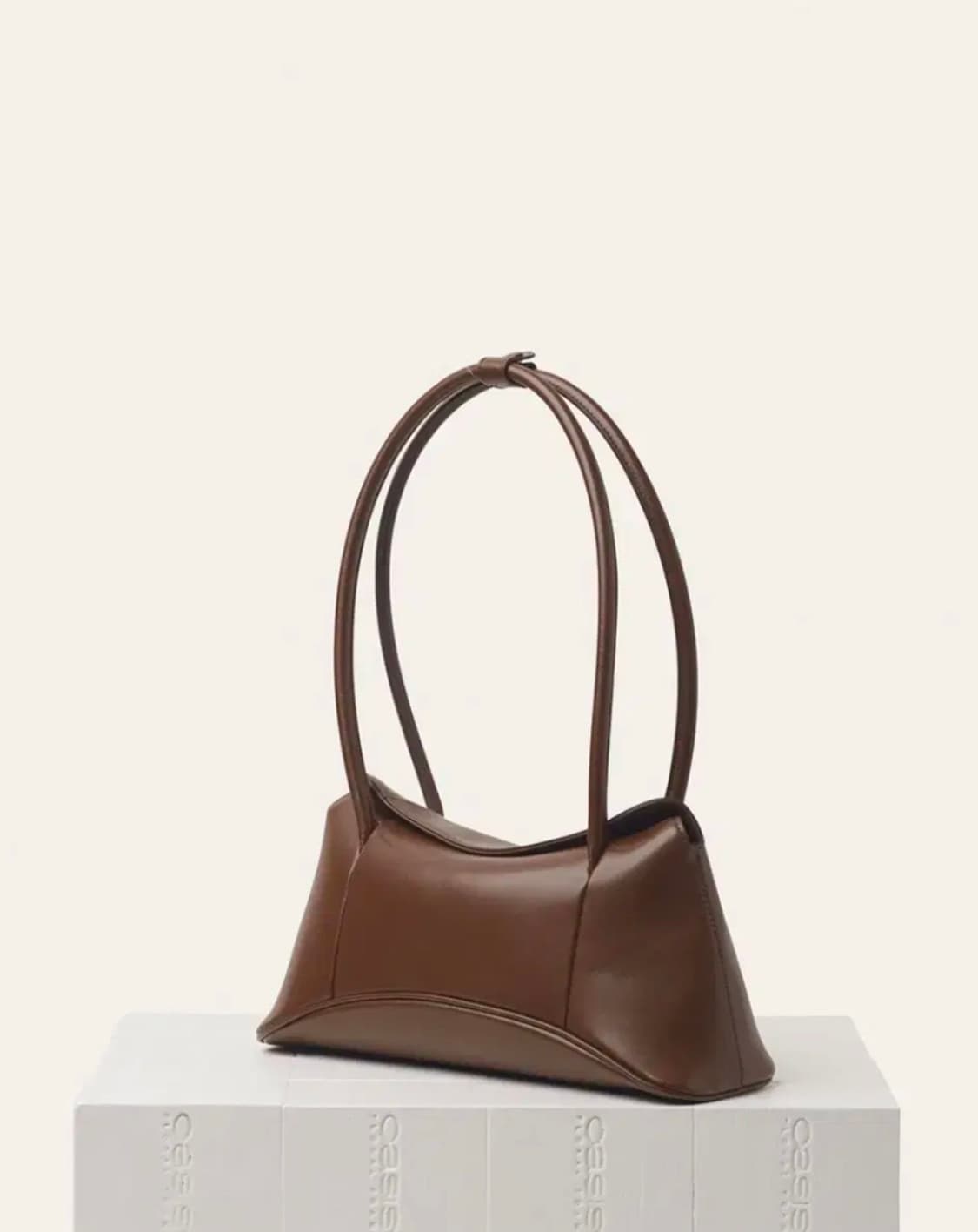 플로르 마트리 숄더백 모카브라운 상품이미지1