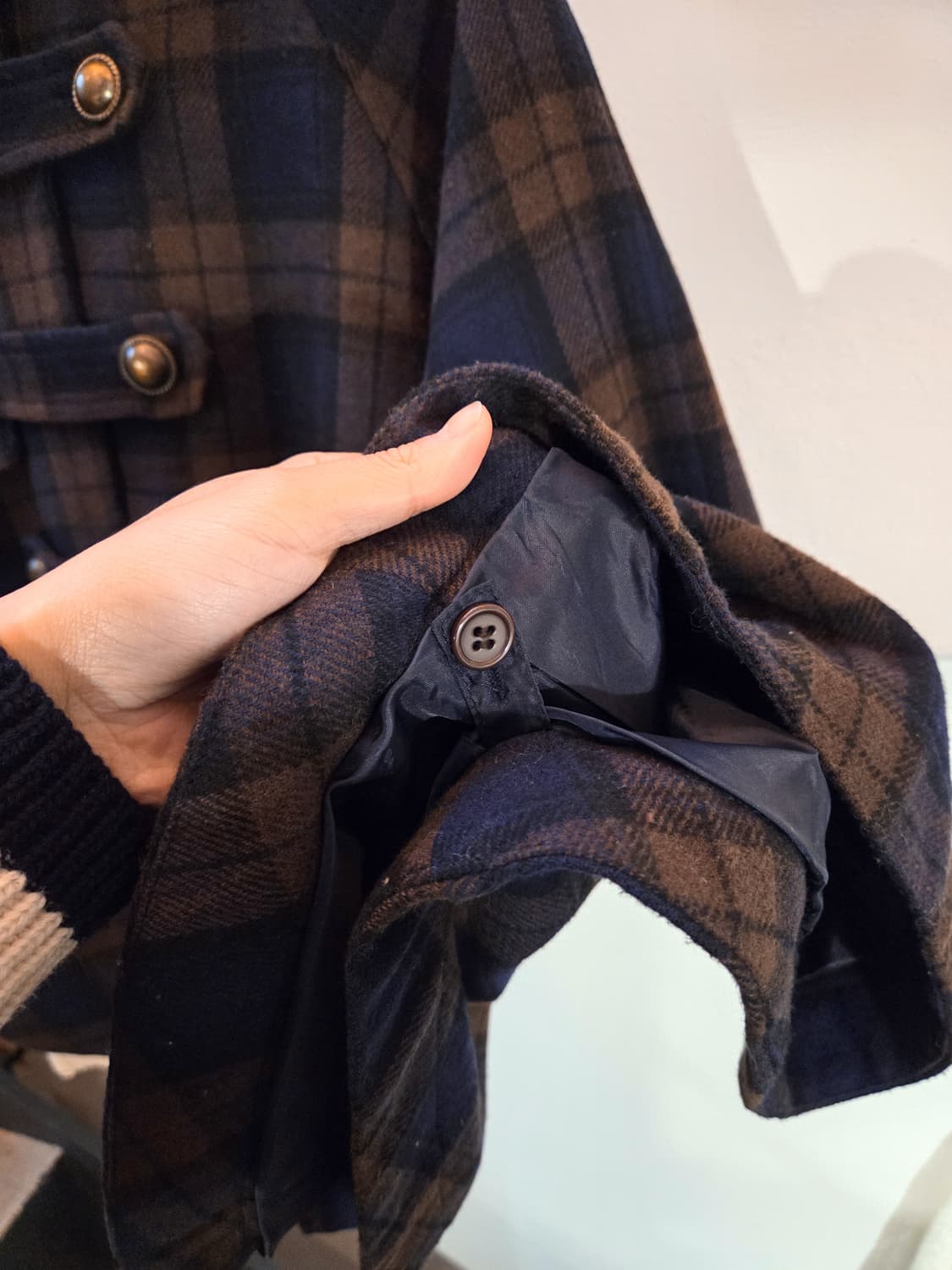 초코 네이비 체크 케이프 코트 상품이미지4