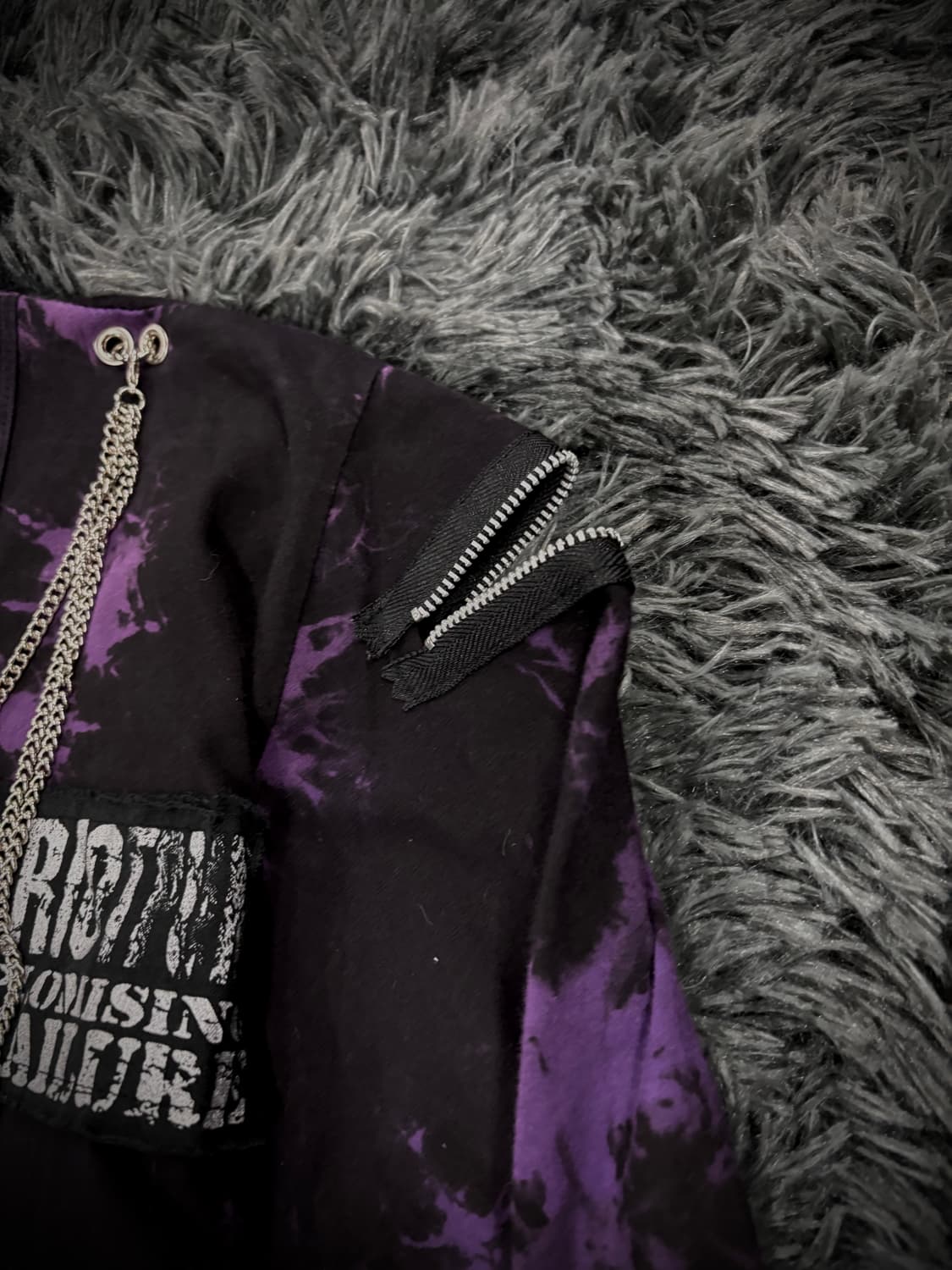 Sexpot Revenge 퍼플 펑키레터링 & 체인 스컬 긴팔 티셔츠 상품이미지5