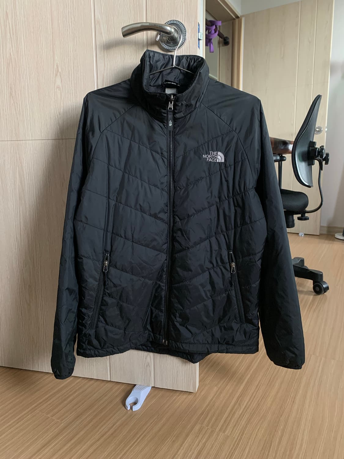 노스페이스 경량 자켓 상품이미지1