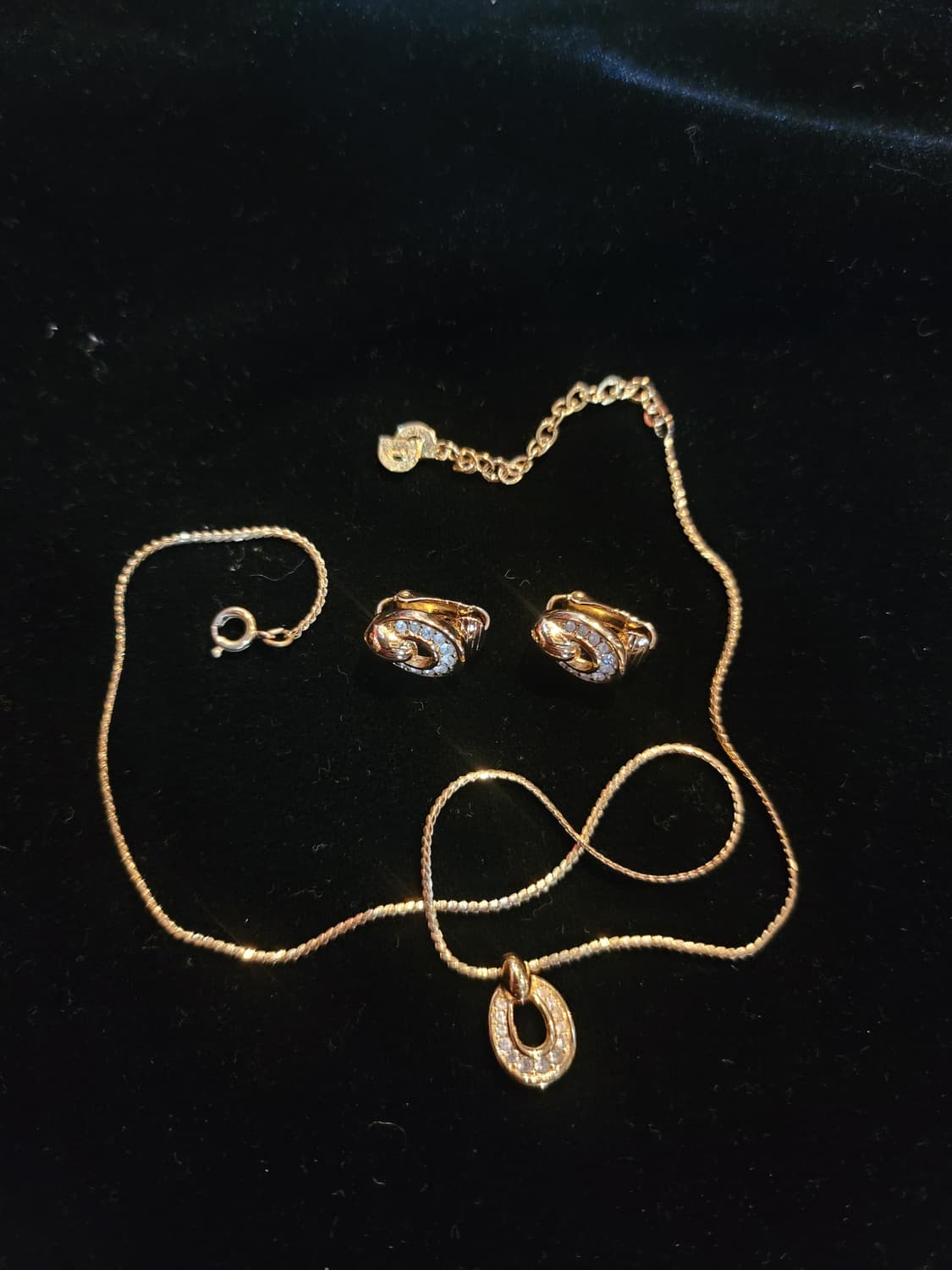 크리스찬디올 금장 목걸이 + 귀걸이 세트 상품이미지2