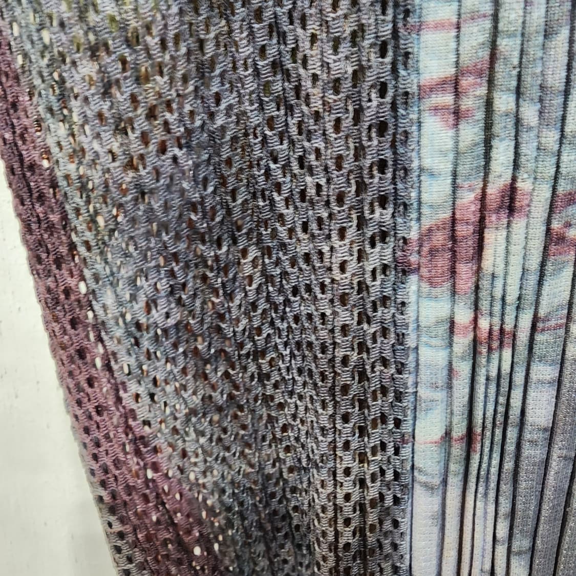 플리츠플리즈 그래픽 프린팅 민소매 3사이즈 상품이미지5