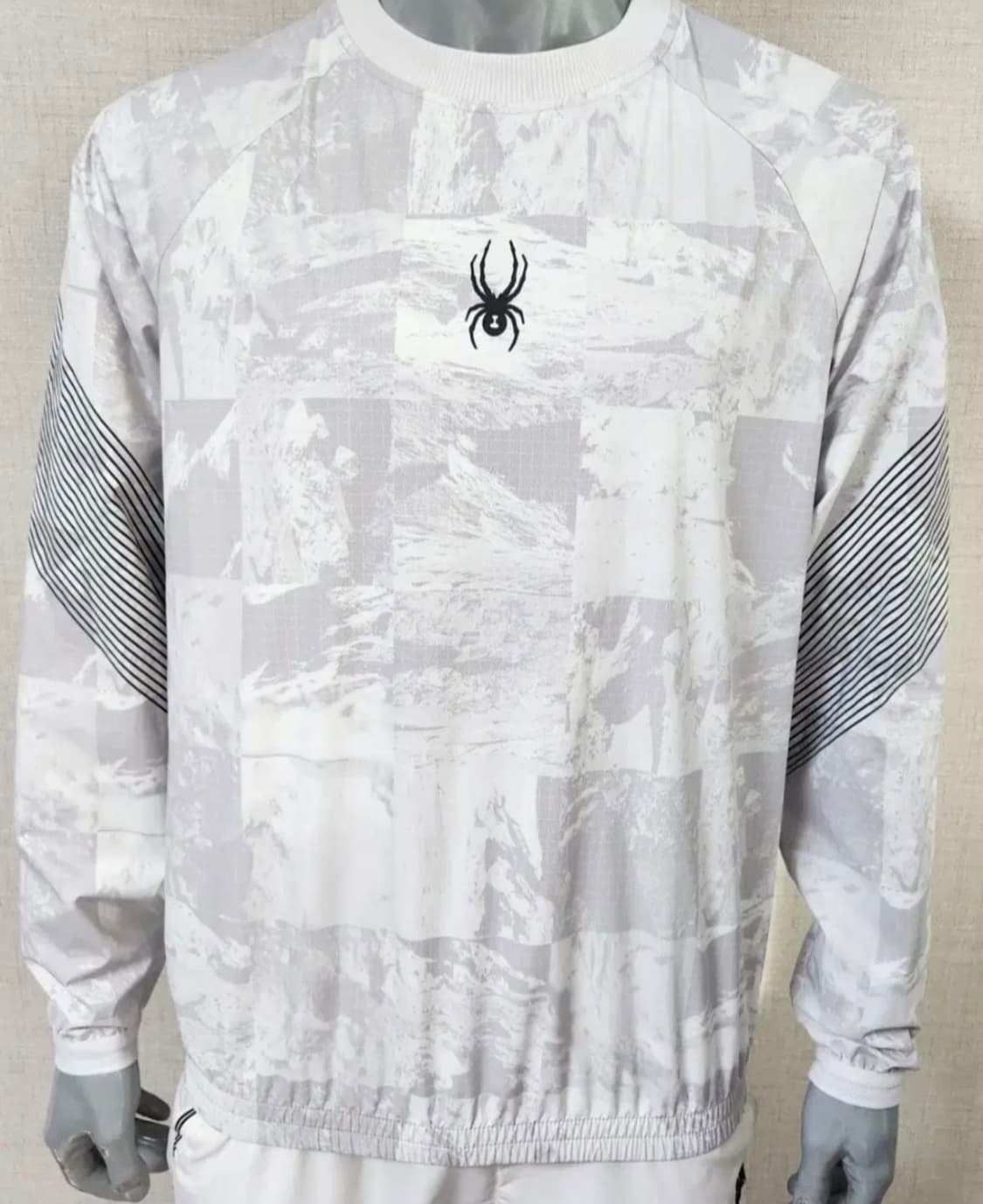 스파이더 그래픽트레이닝 스웨트셔츠 상품이미지2