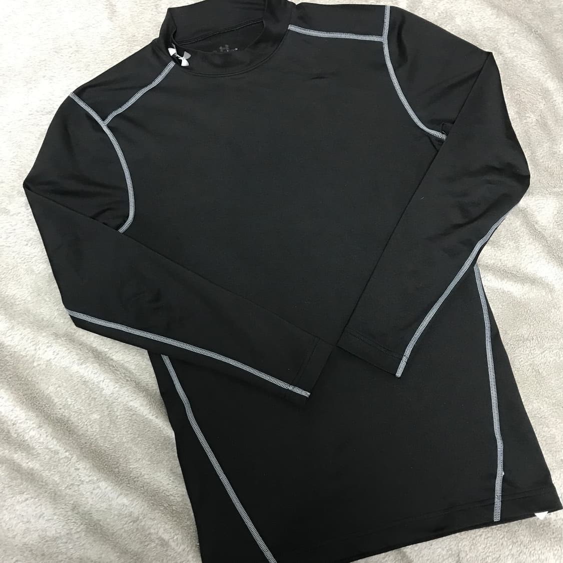 언더아머 기능성 긴팔 티셔츠 XL사이즈 상품이미지2