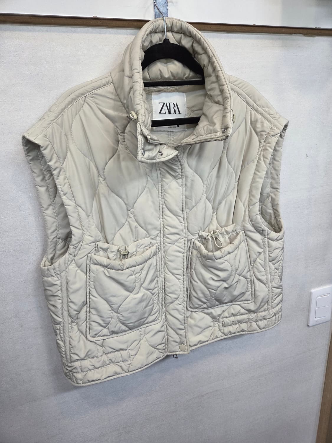 자라 드로스트링 퀄팅 조끼 베스트 s 상품이미지5