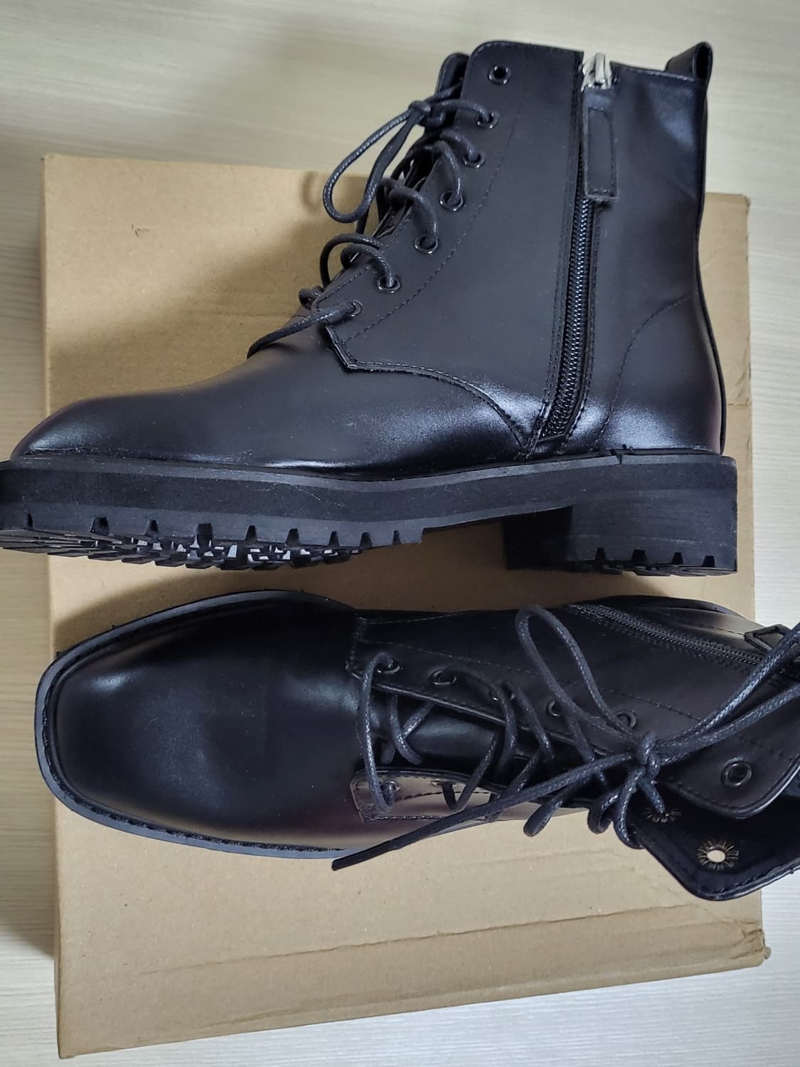 블랙업 레이스업 워커 230 상품이미지2