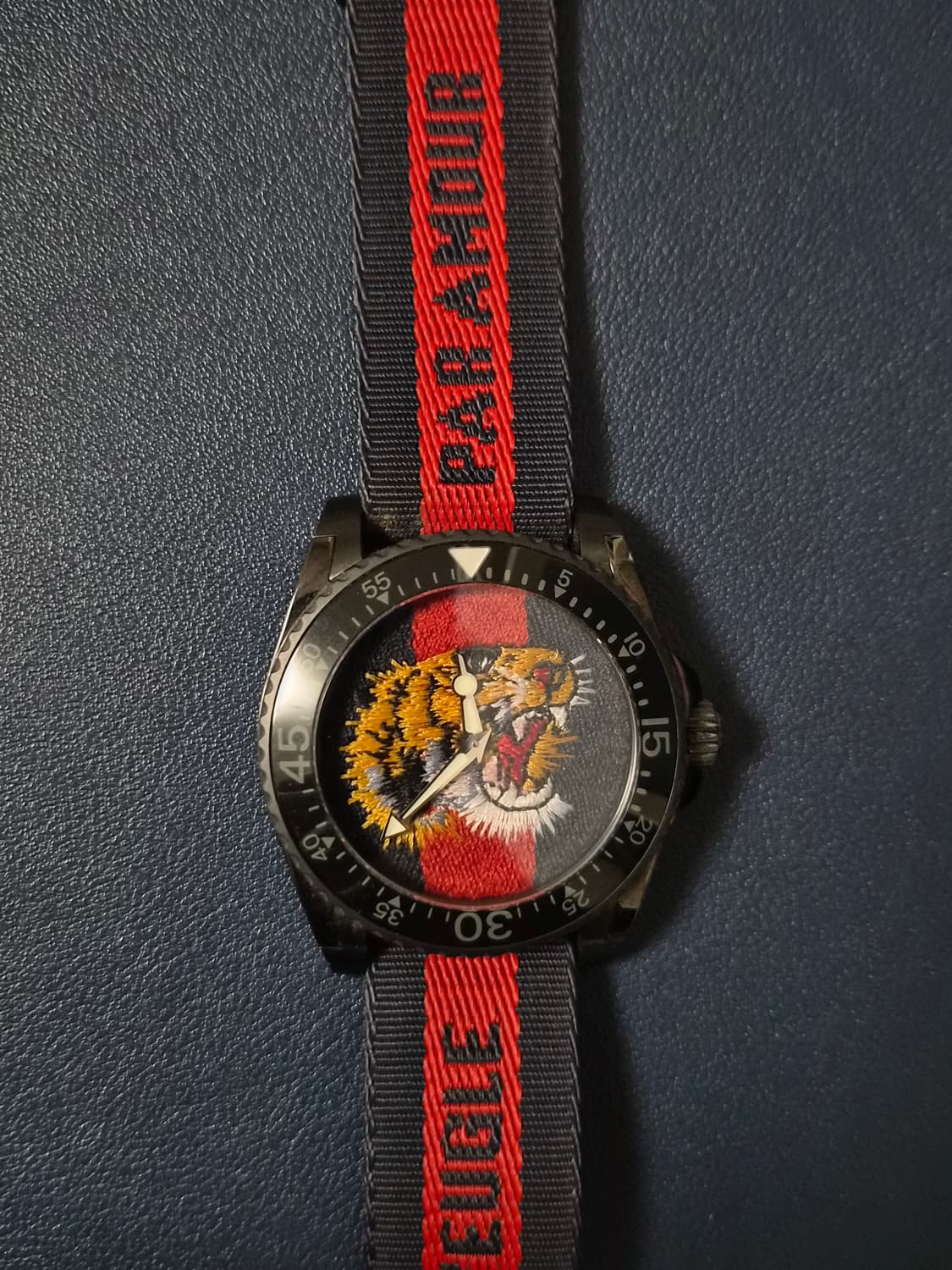 구찌 타이거 워치 정품 상품이미지2