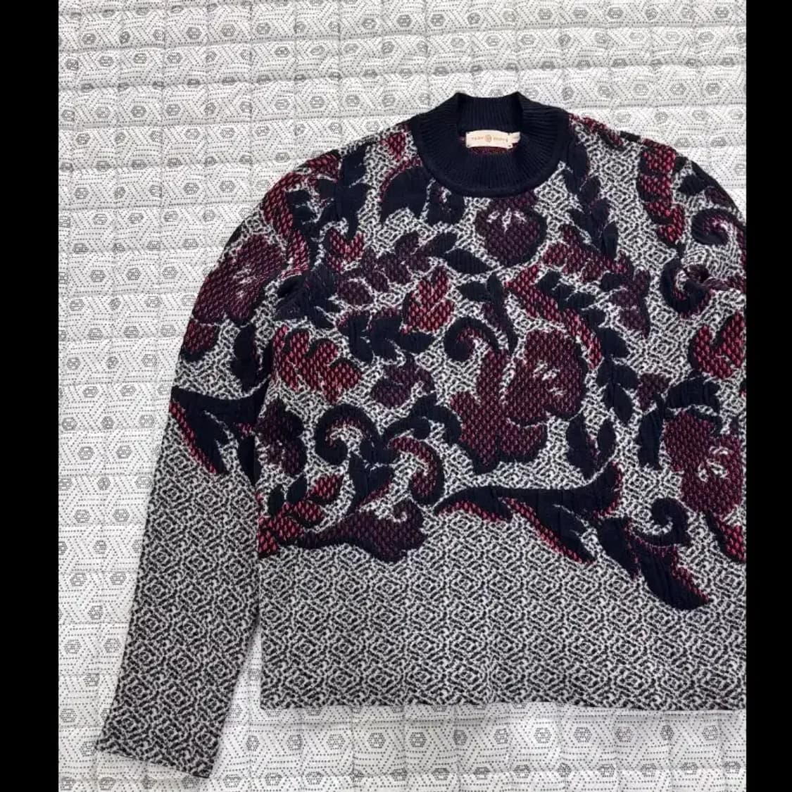 토리버치 플라워 패턴 스웨터 ~55 상품이미지4