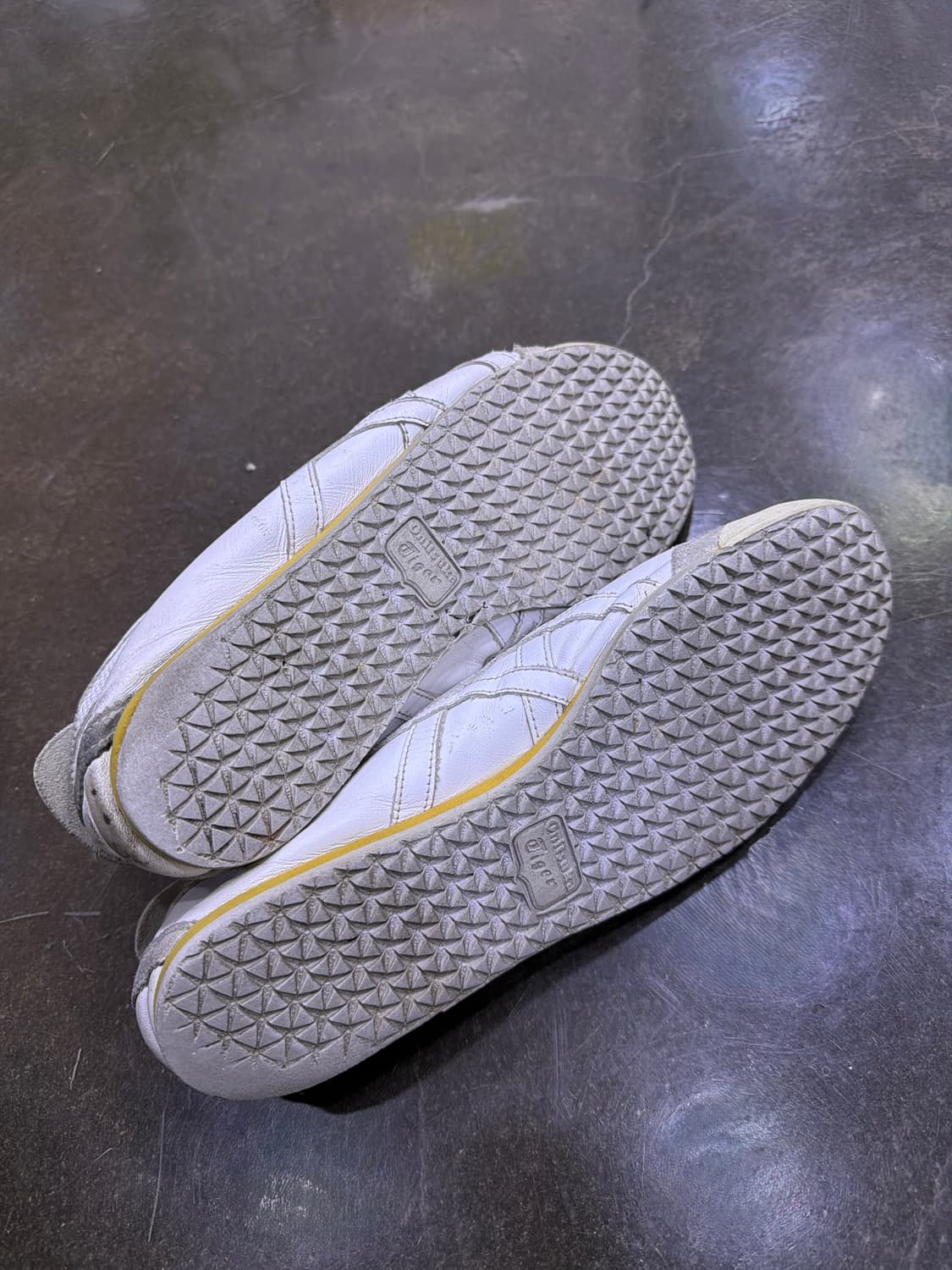 오니츠카타이거 멕시코66 슬립온 화이트 옐로우 275 상품이미지8