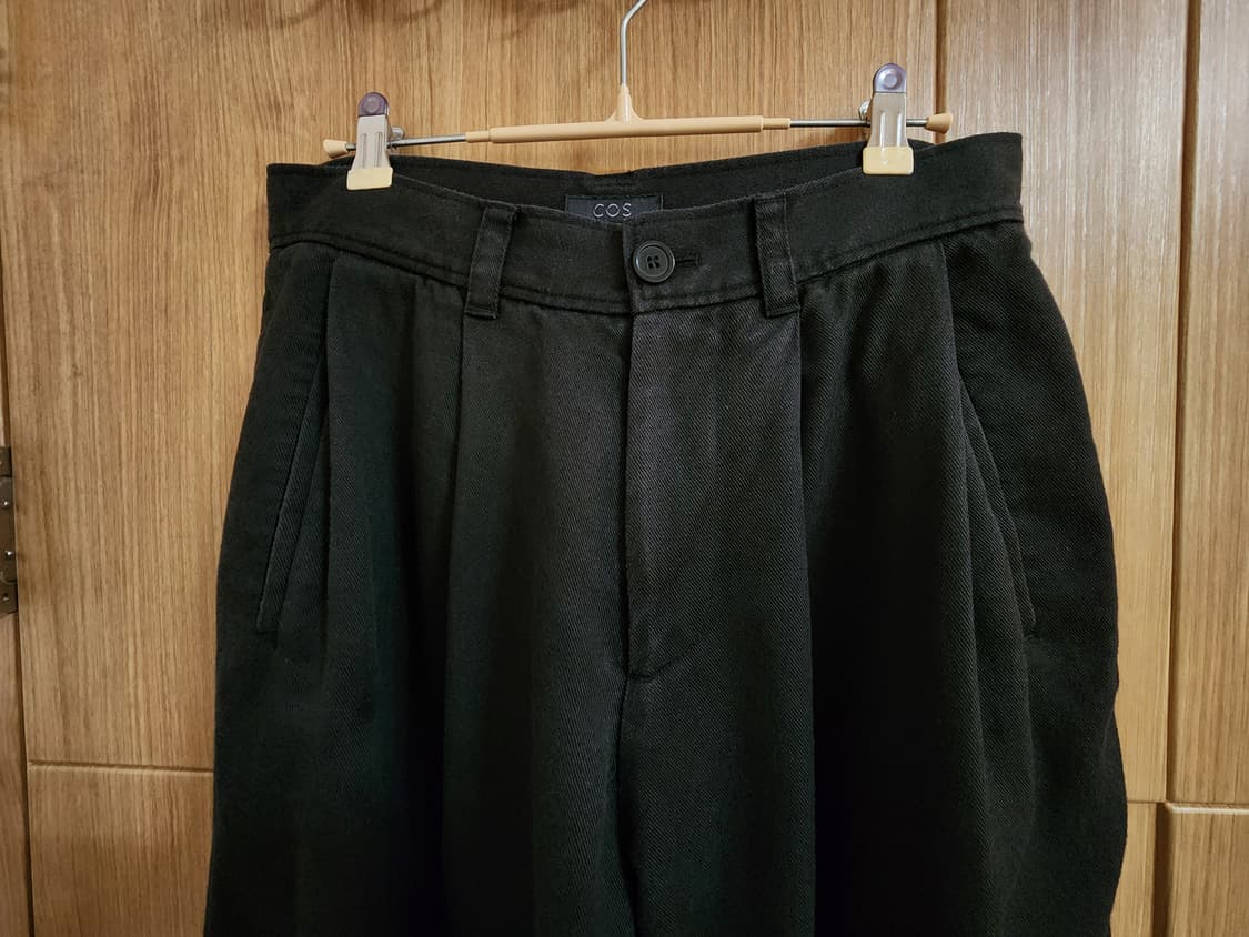 (EUR46)COS 투턱 와이드 배기핏 치노팬츠 블랙 상품이미지2