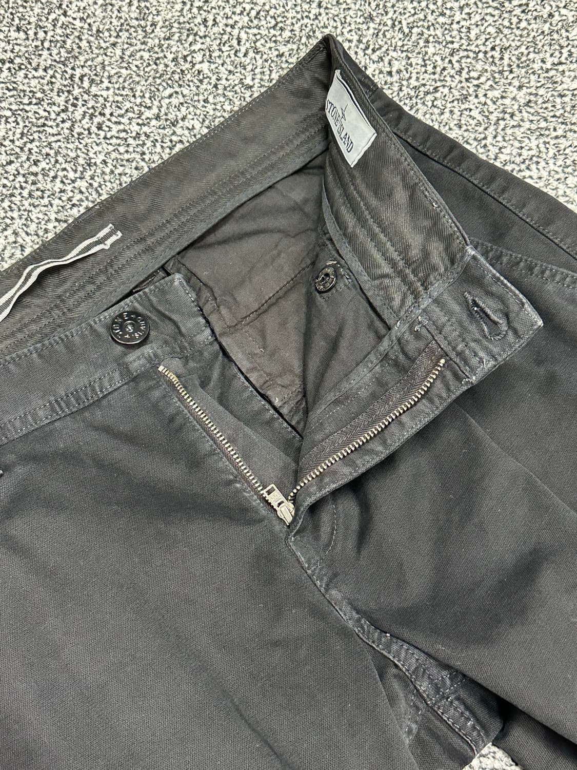 스톤아일랜드 와펜 블랙 워싱바지 상품이미지4