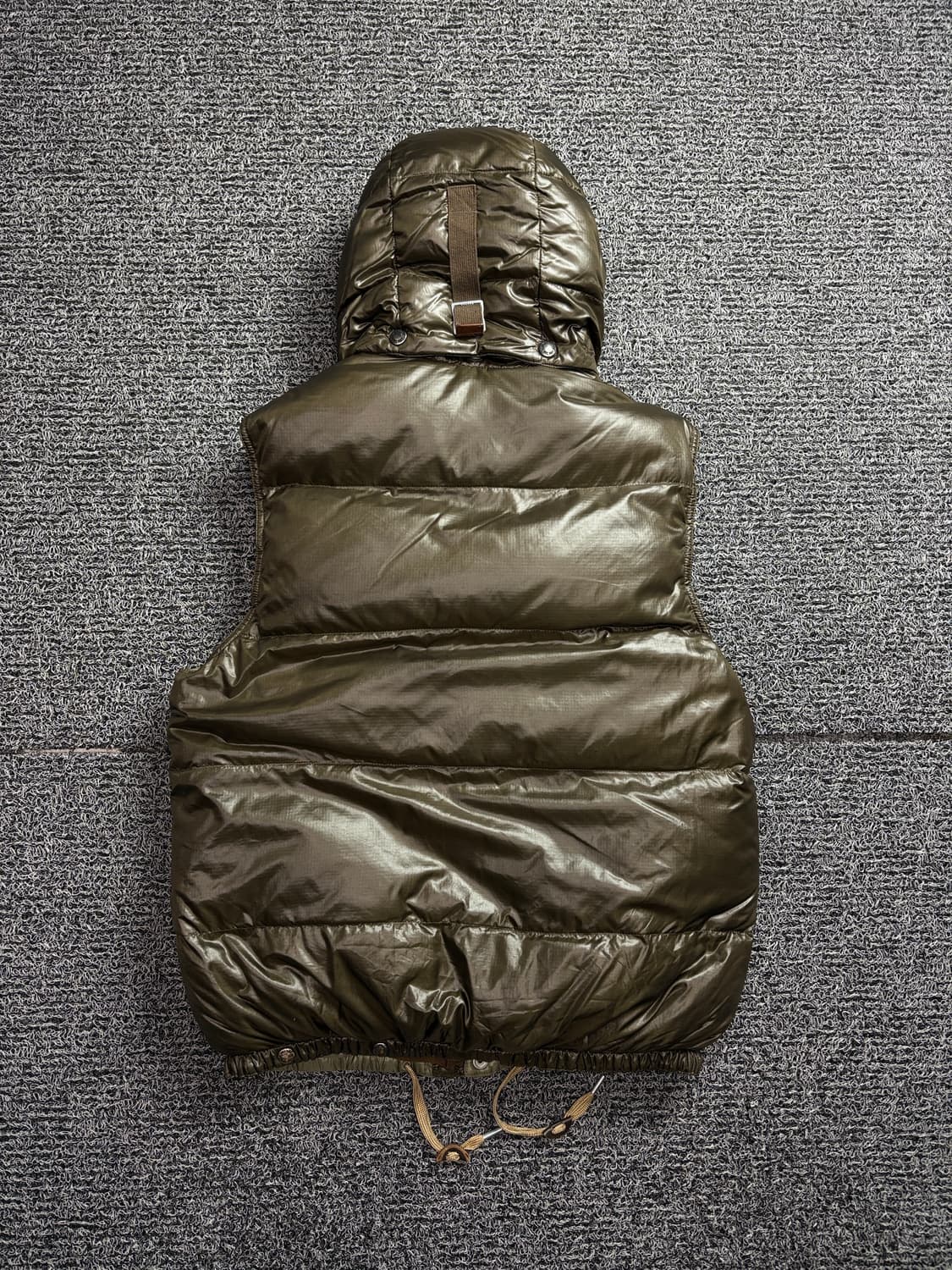 폴로 랄프로렌 가죽 패피 로고 글로시 다운 푸퍼 베스트 2049 상품이미지5