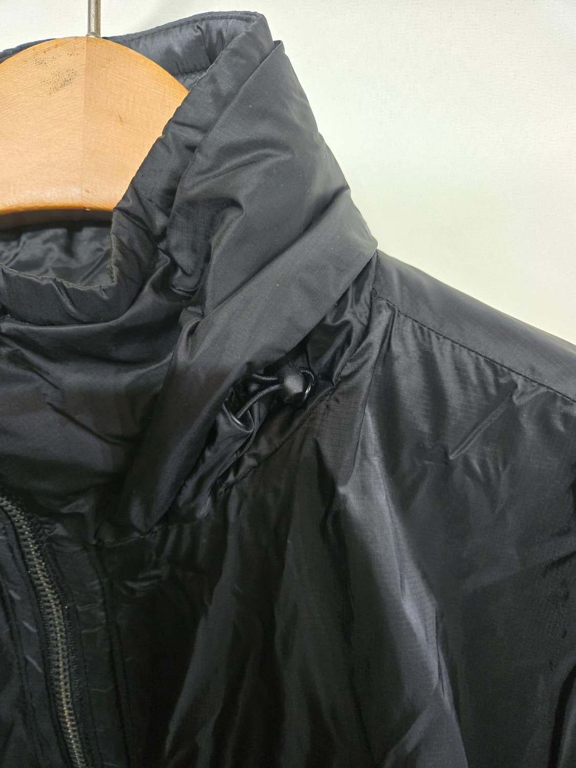 안다르 여성 기모 블랙 숏 자켓 S 상품이미지5