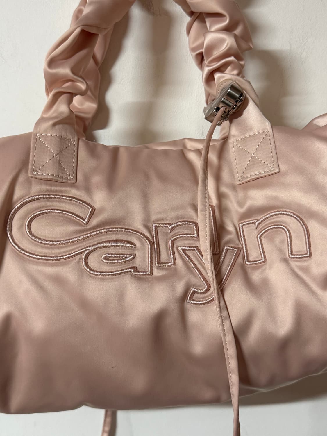 새상품 칼린 CARLYN 딸기우유 보스턴백 토트백 상품이미지2