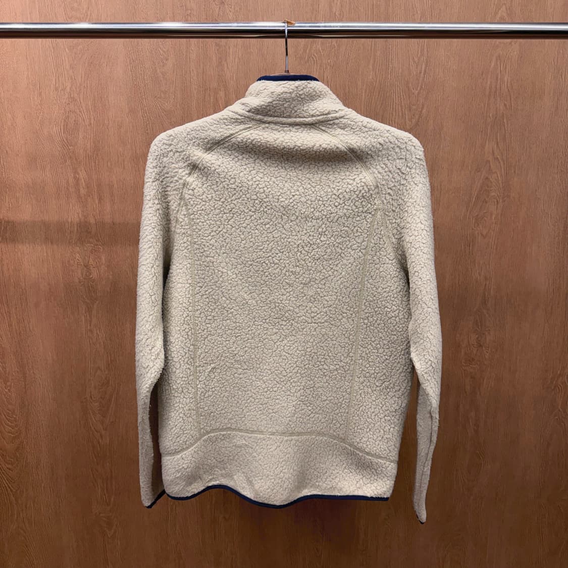 파타고니아 하이넥 플리스 집업 네이비 배색 라인 지퍼 포켓 아이보리 상품이미지3