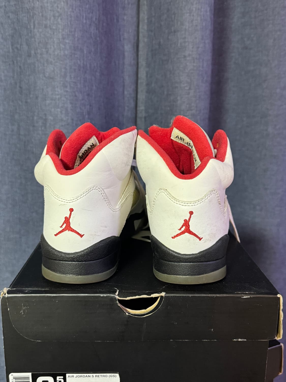 나이키 에어조던5 화이트/레드 농구화 상품이미지3