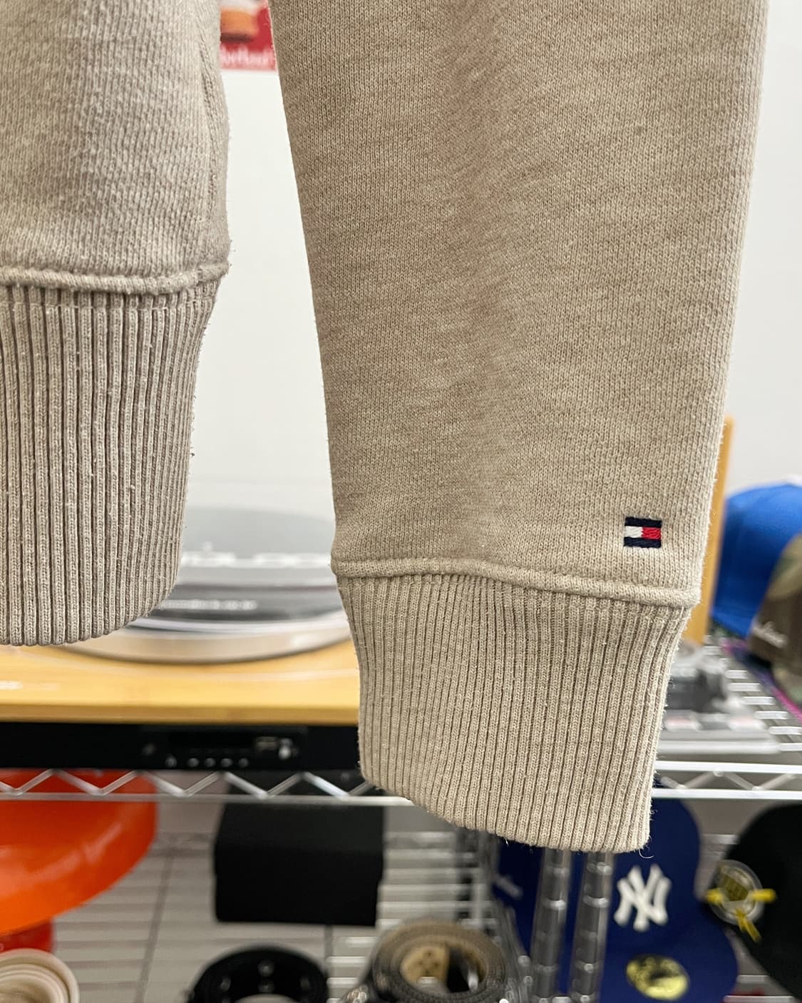 타미힐피거 00s 아플리게 로고 베이지 후드집업 상품이미지7