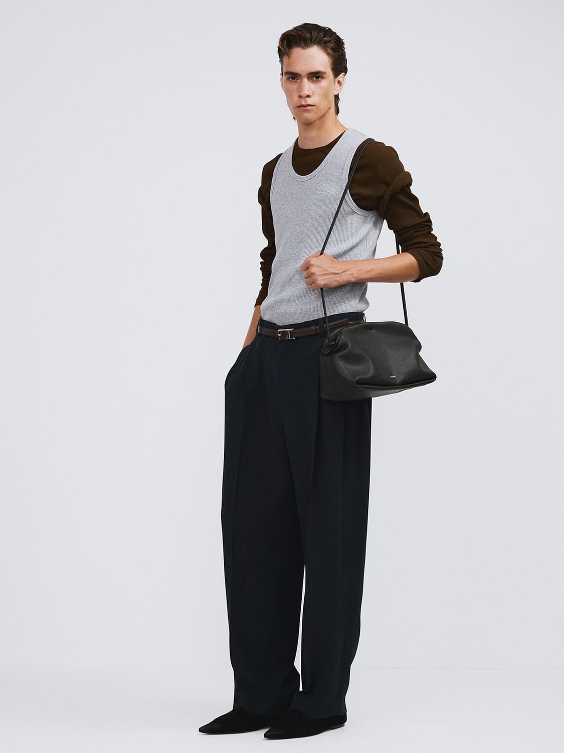 렉토 26SS 플루이드 턱 디테일 수트 팬츠 다크 네이비 상품이미지1