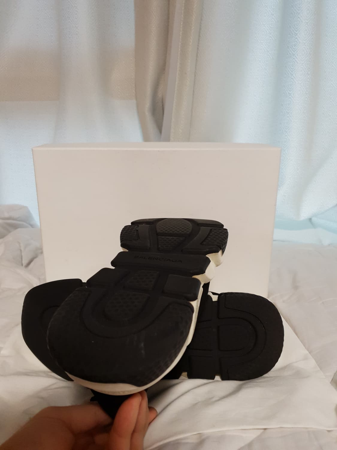 발렌시아가 스피드러너 17fw size 42c 상품이미지3