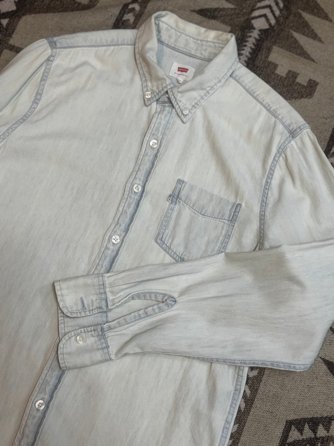 Levi’s 라이트 데님 셔츠 상품이미지4