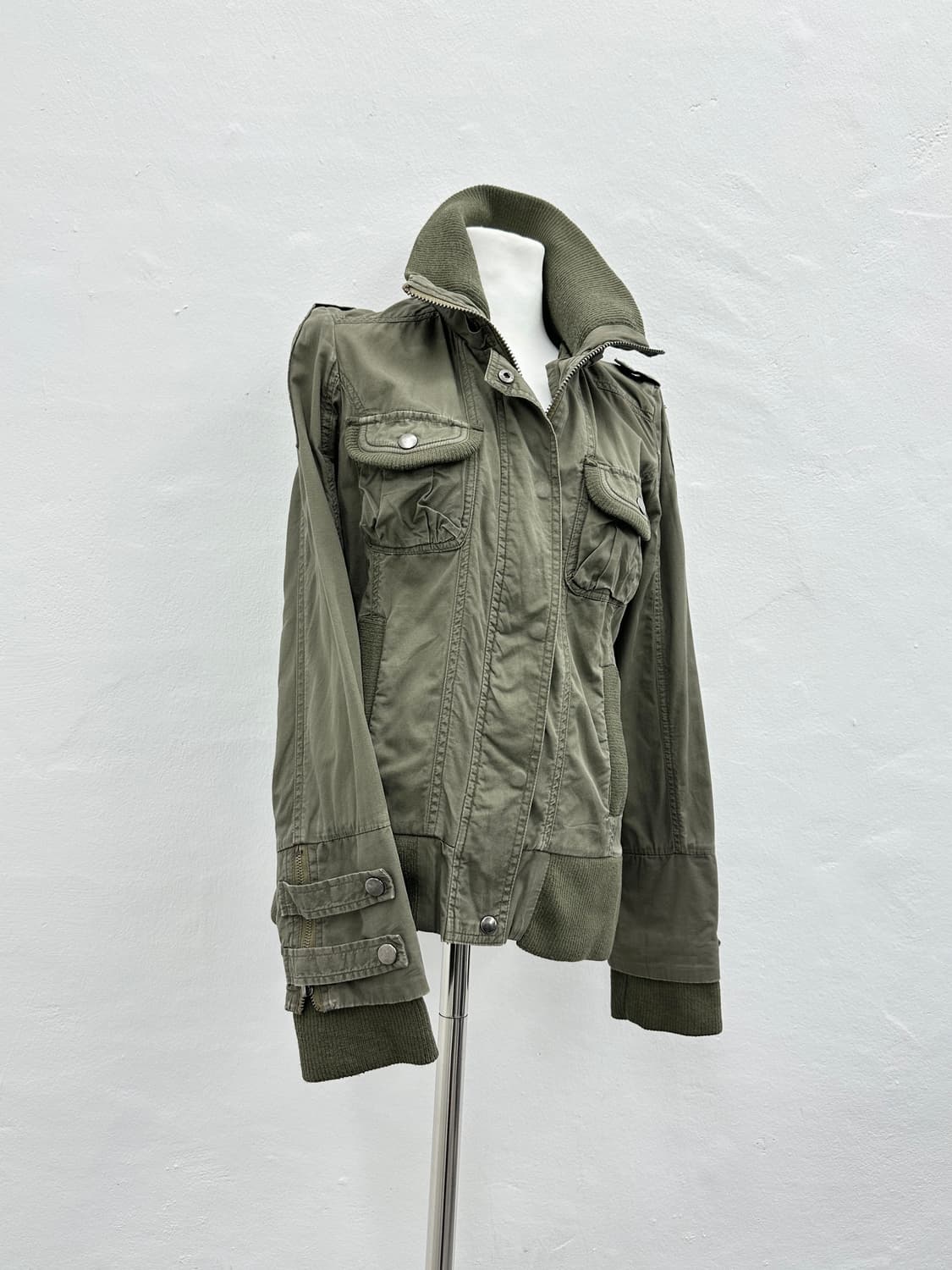 Bondage strap detail khaki high neck jac 상품이미지1