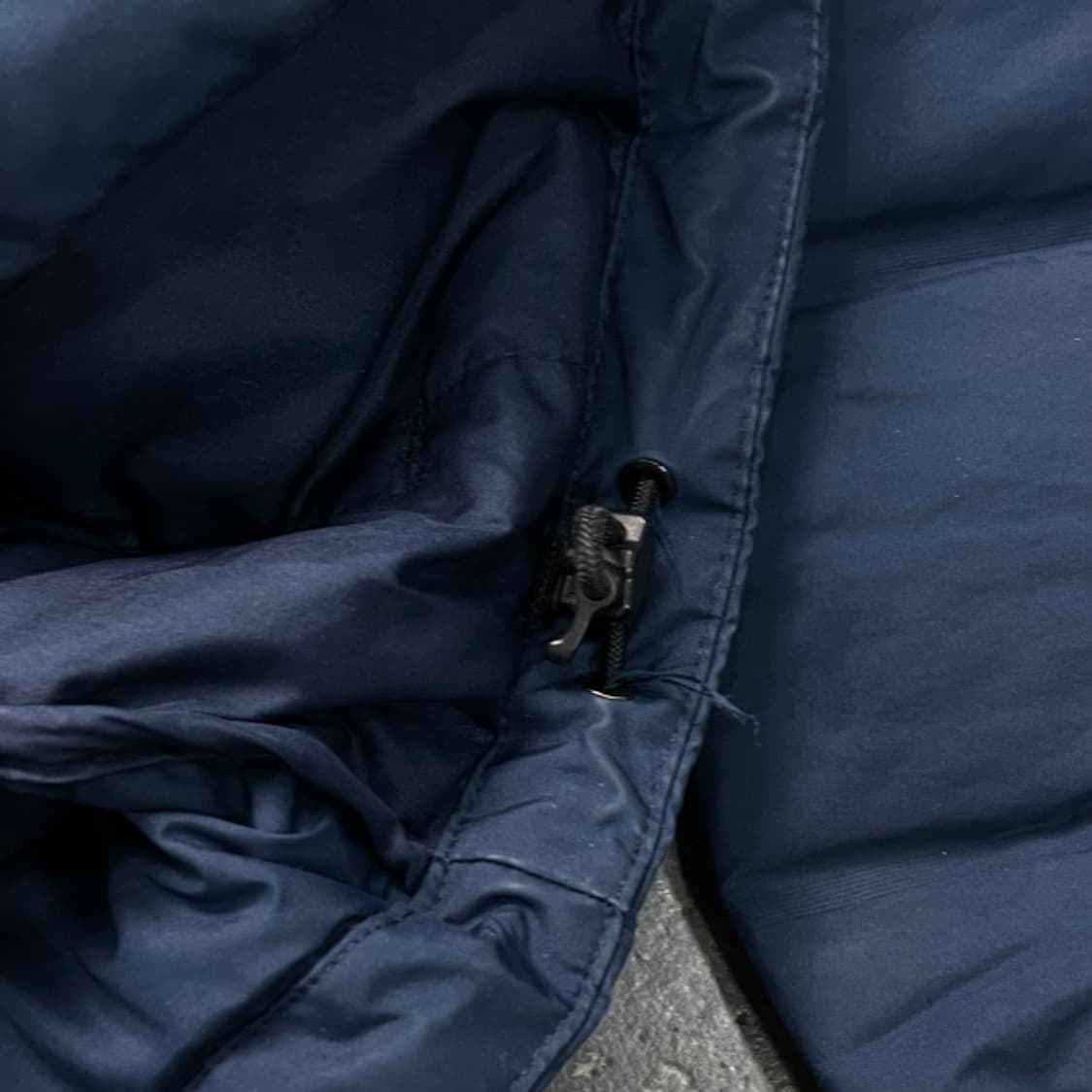 100 아디다스 경량 패딩 상품이미지5