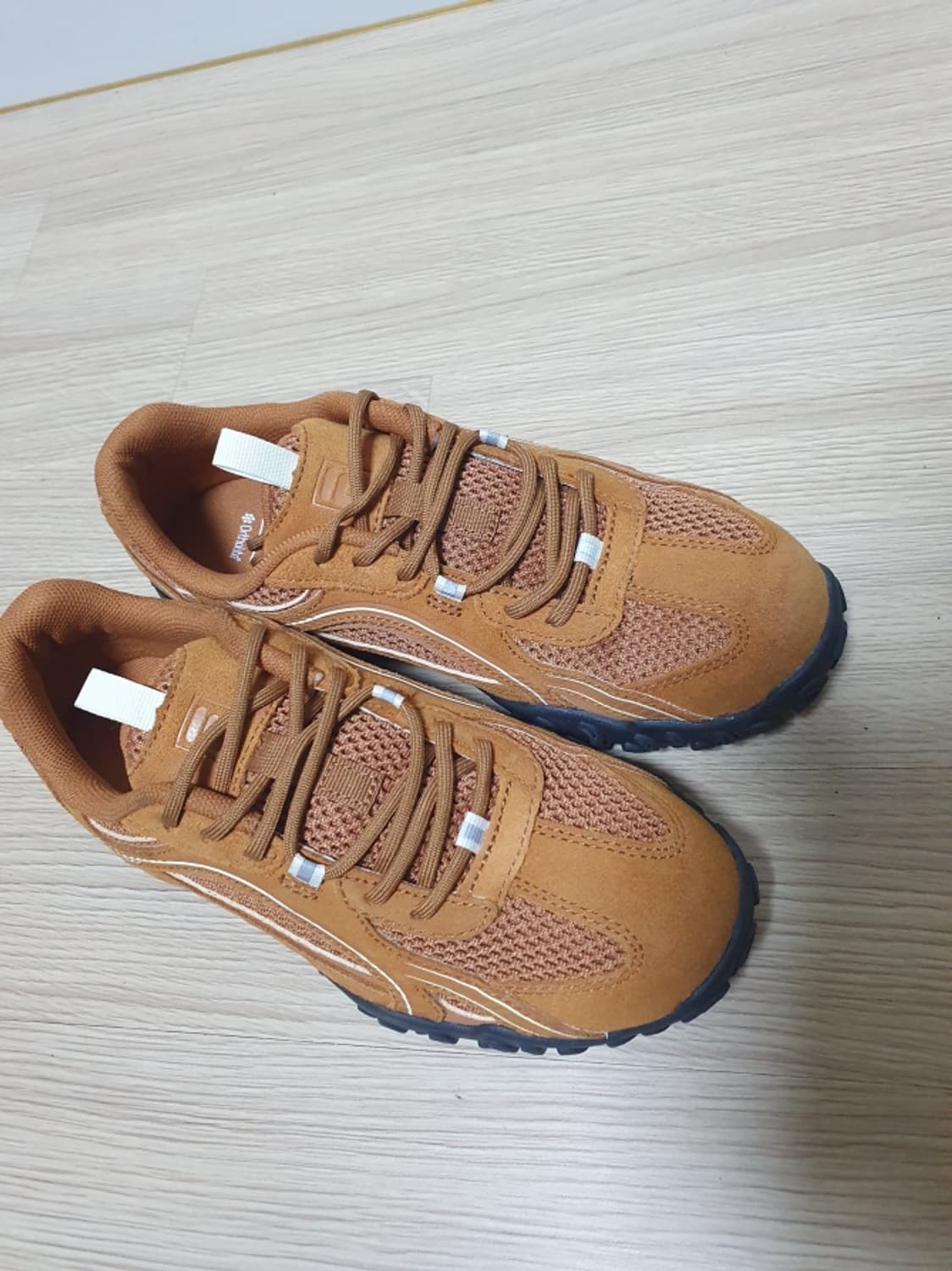 휠라 에샤페 LX 카멜 스니커즈 250 상품이미지8