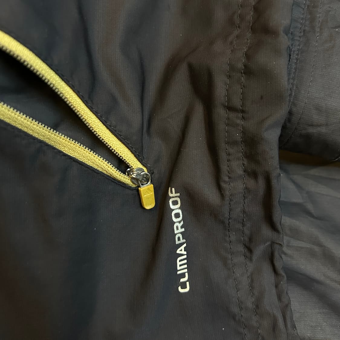 Adidas 리버풀 빈티지 클리마프루프 리버풀 흑금 윈드브레이커 상품이미지7