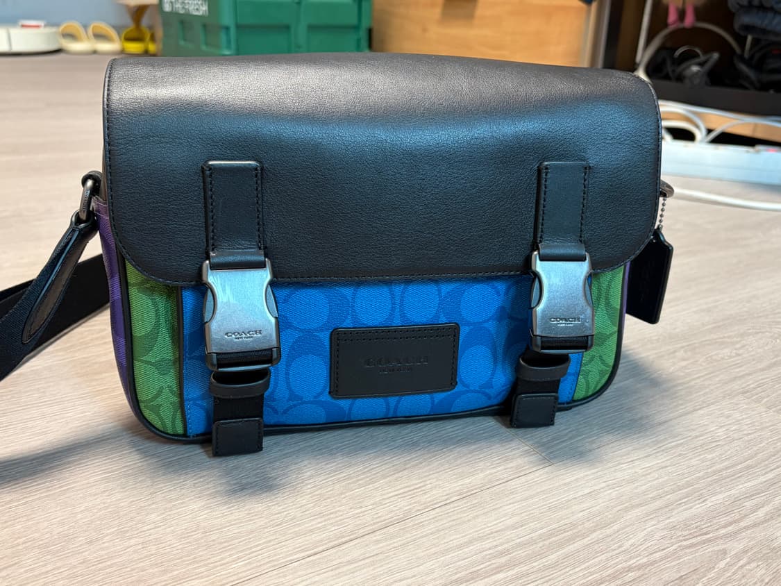 코치 크로스바디백 상품이미지3