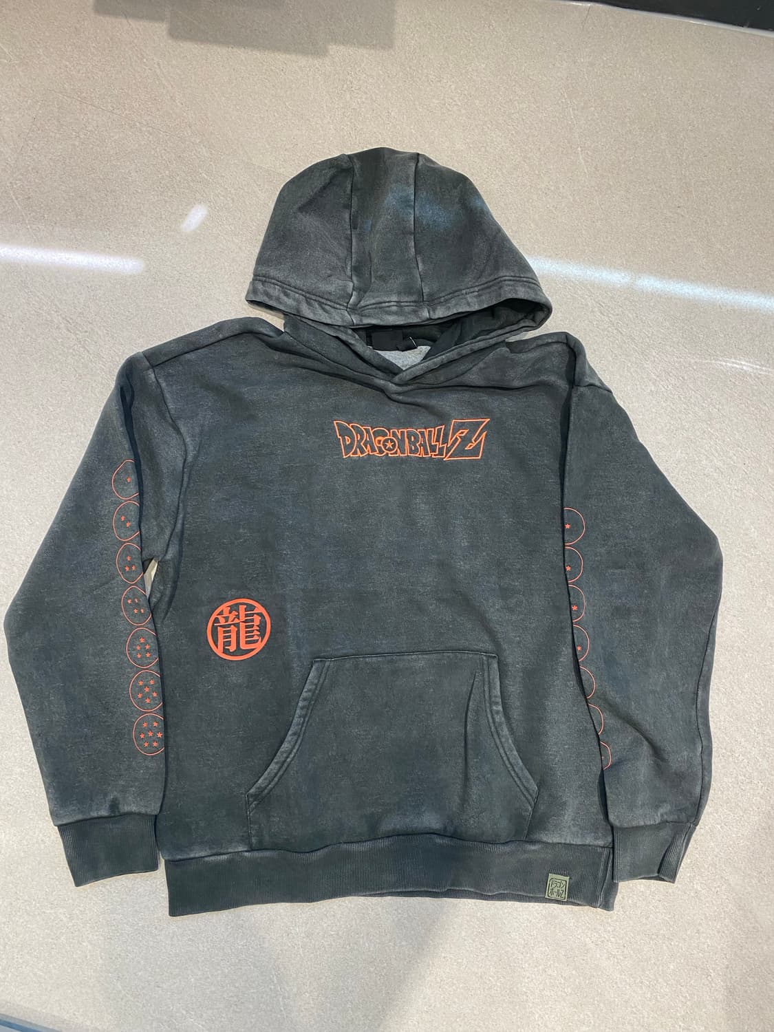 공식 드래곤볼 피그먼트 후드티 상품이미지3
