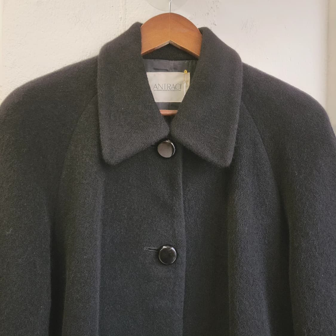 Antraci 울앙고라100 블랙 코트 상품이미지4
