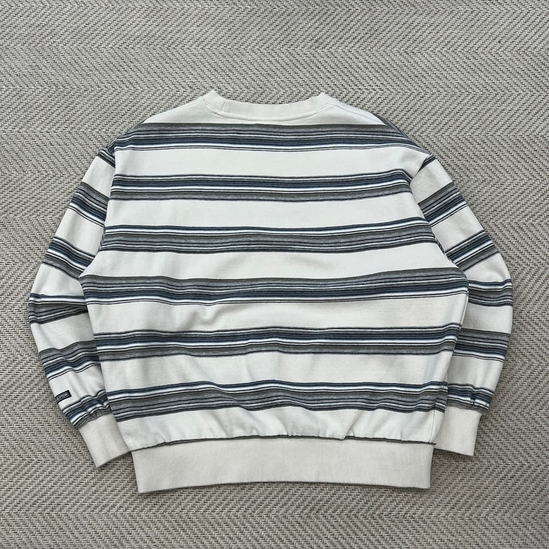 스컬프터 스트라이프 맨투맨 r3582 상품이미지2