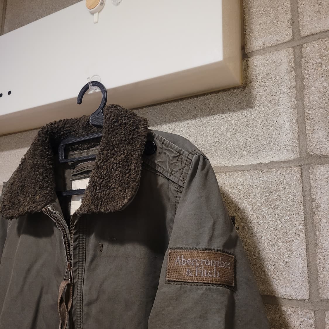 아베크롬비 앤 피치 항공점퍼 XL 상품이미지3