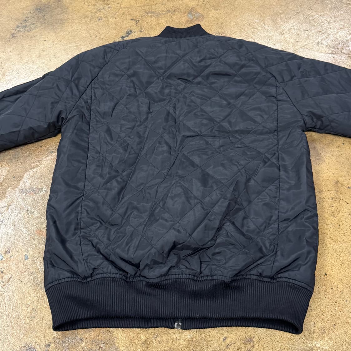 아디다스 경량 숏패딩 95 상품이미지4