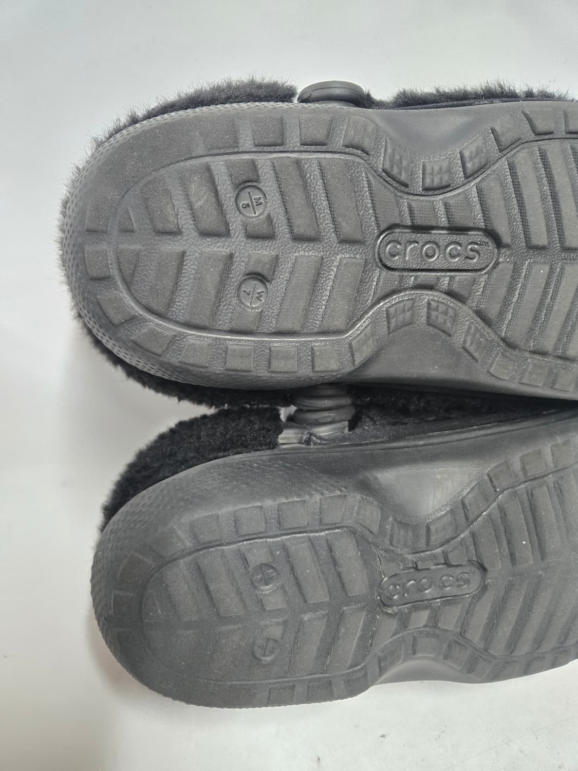 크록스 클래식 퍼 슈어  클로그   블랙W7 상품이미지8