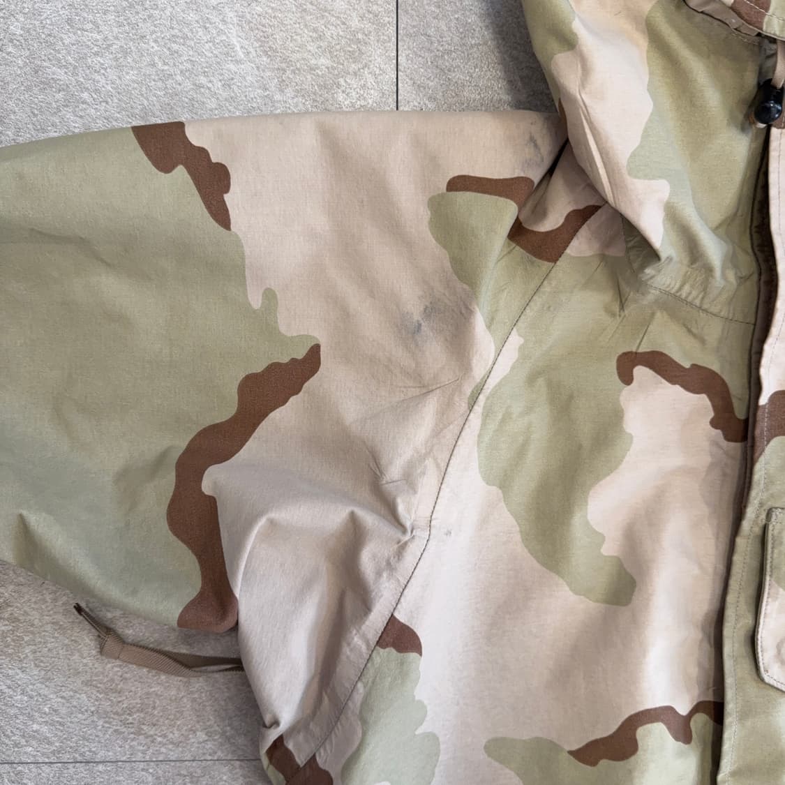 미군 ECWCS 데저트 카모 고어텍스 파카 상품이미지2